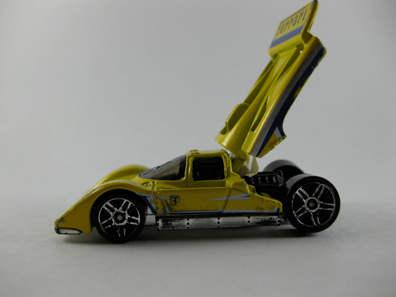 Illustration for article titled Hi, my name is Mr Albee and I'm a diecast addict.